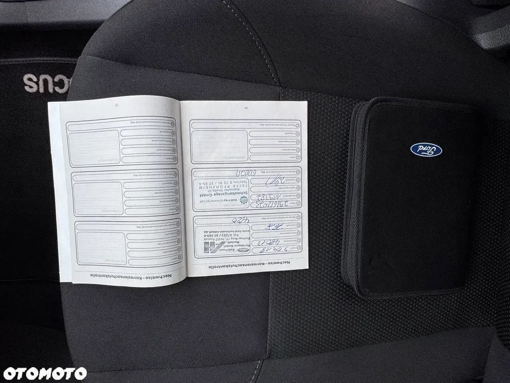 Ford Focus - 27