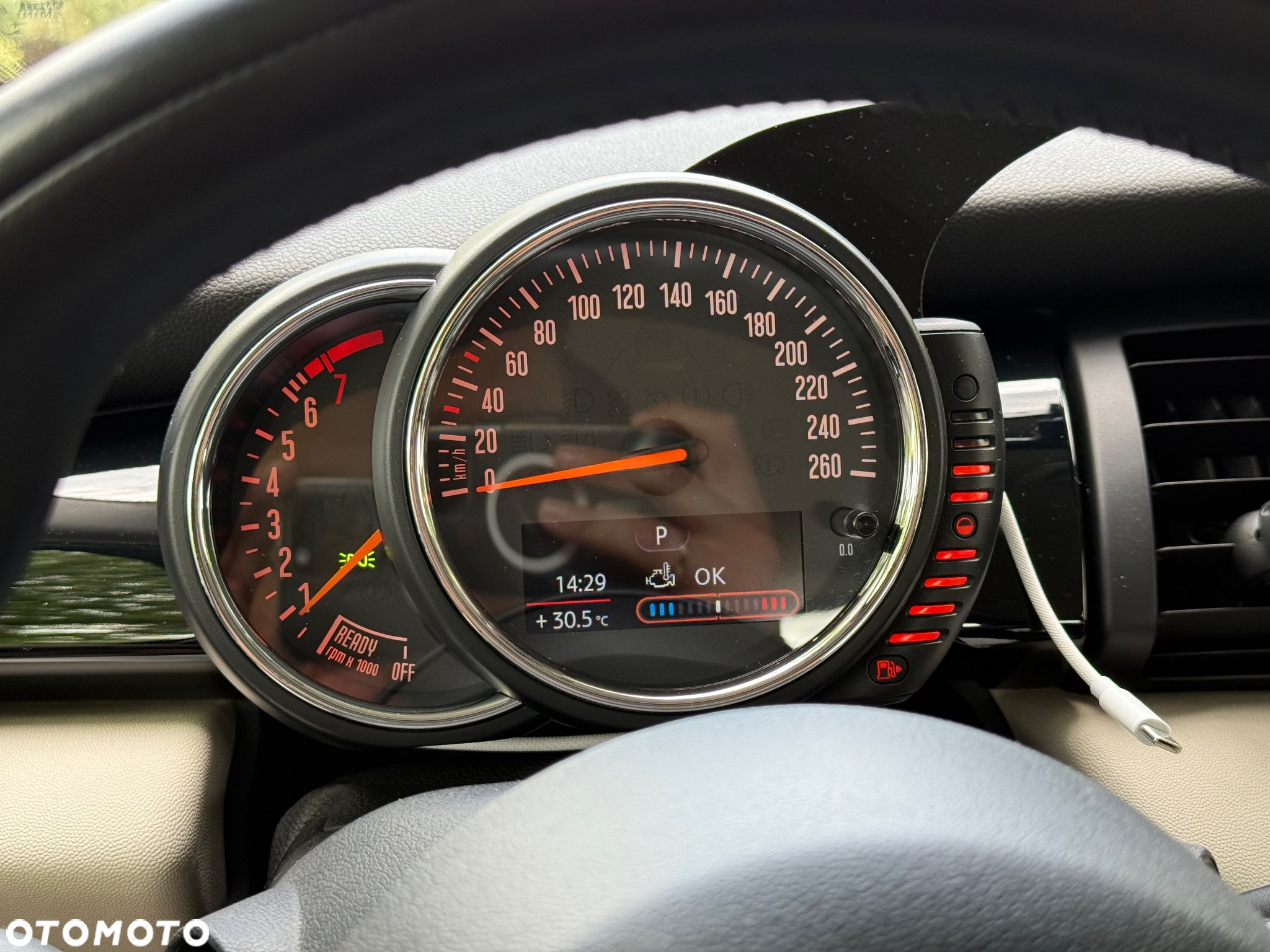 MINI Cooper Standard - 6