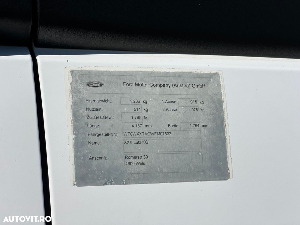 Ford Courier - 12