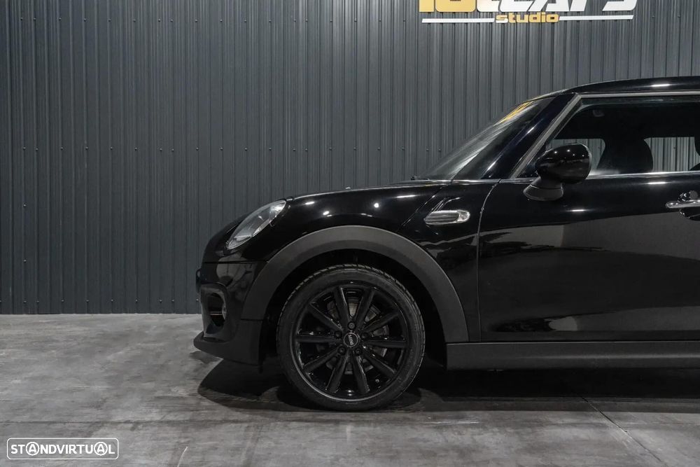 MINI 5 Portas Cooper D - 23