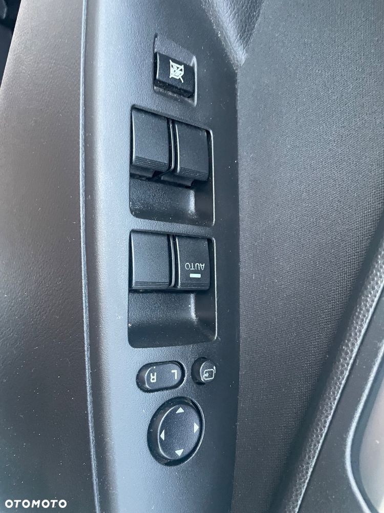 Mazda 3 1.6 Exclusive EU5 - 9