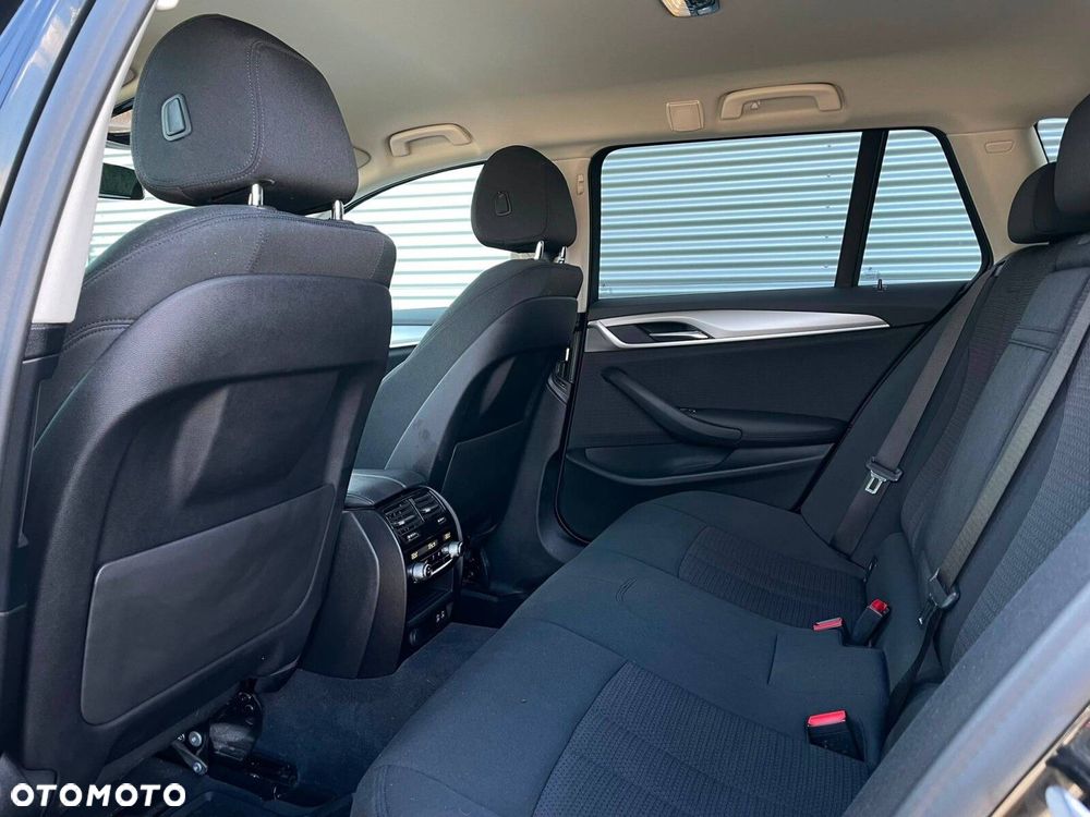 BMW Seria 5 - 12