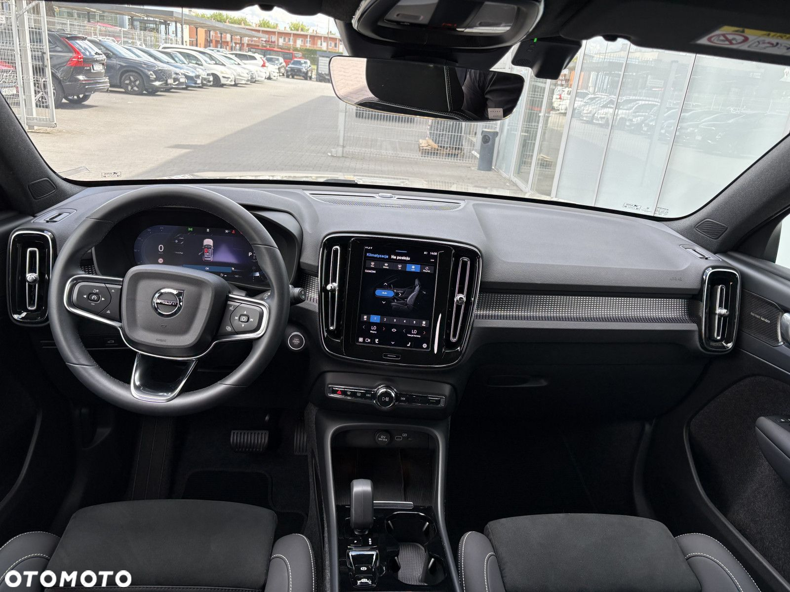 Volvo XC 40 - 24