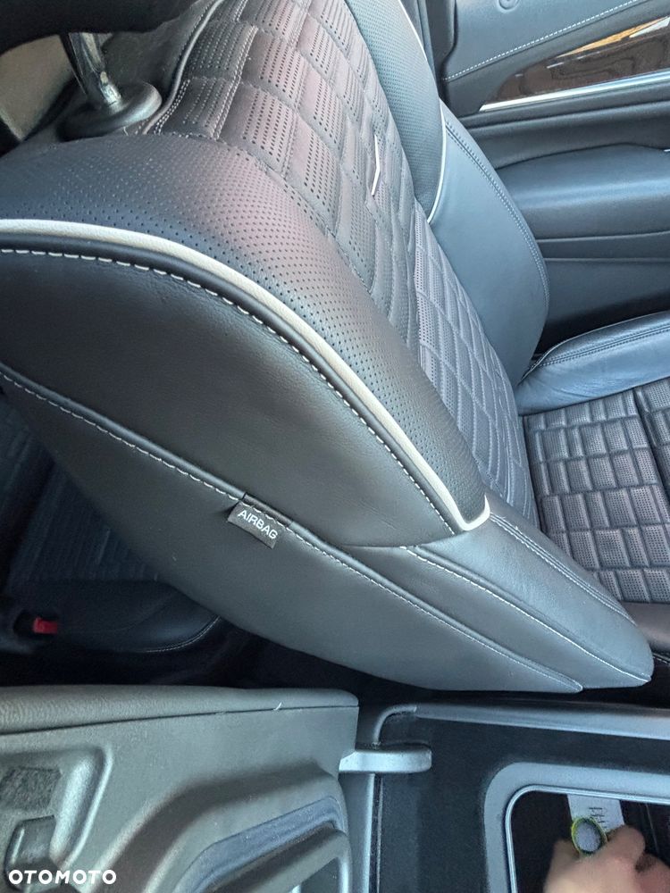 Cadillac Escalade 6.2 V8 AWD AT Platinum - 17