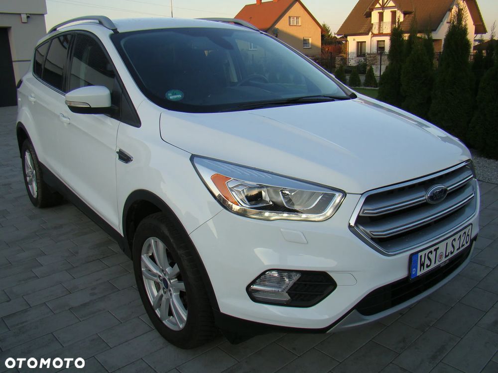 Ford Kuga 1.5 EcoBoost TITANIUM - 1