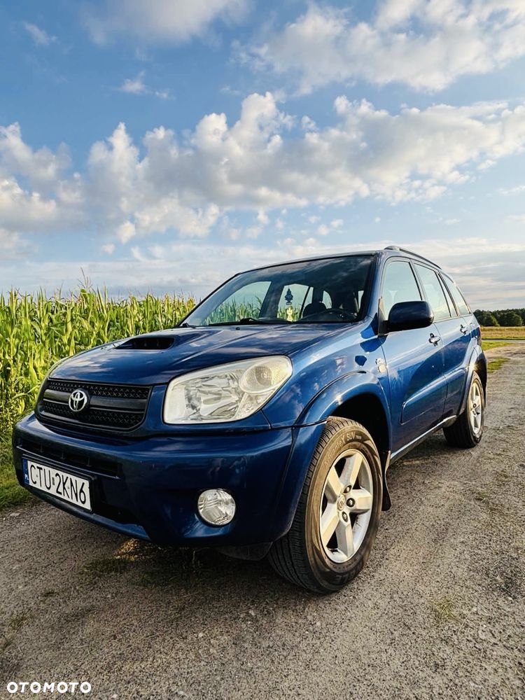 Toyota RAV4 - 1