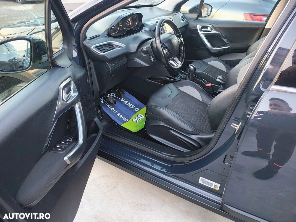 Peugeot 2008 PureTech 110 Stop&Start Allure - 23