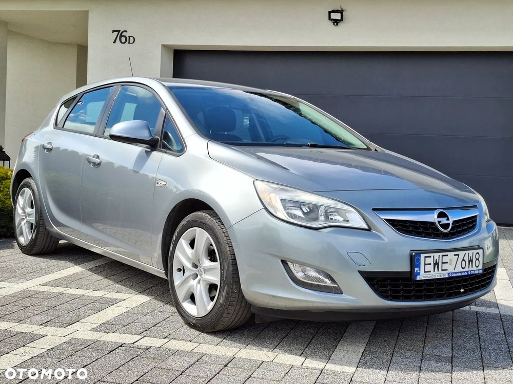 Opel Astra 1.4 T Cosmo - 7