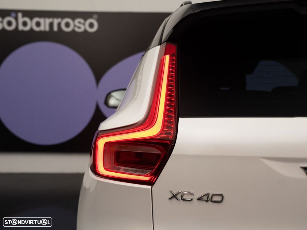 Volvo XC 40 1.5 T5 PHEV R-Design Expression - 11