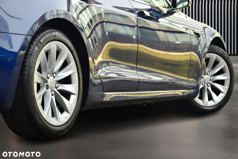 Tesla Model S 75 - 11