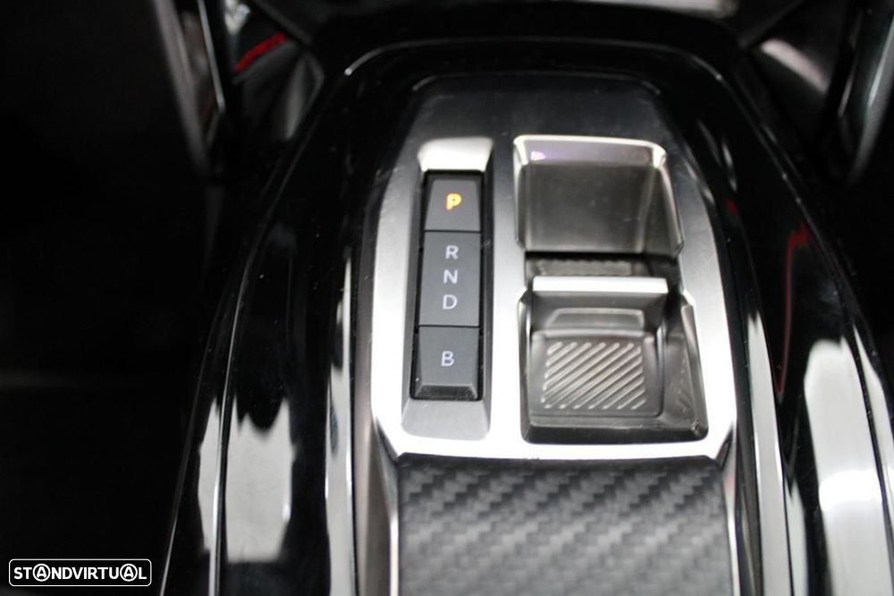 Peugeot e-2008 50 kWh GT Line - 31