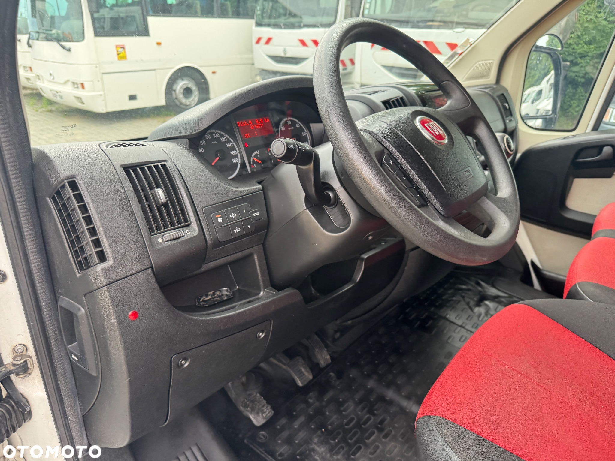 Fiat Ducato 2013 r. Klima Webasto 10 Osobowy Autobus - 21