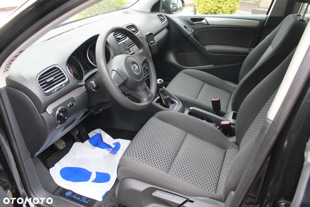 Volkswagen Golf - 11