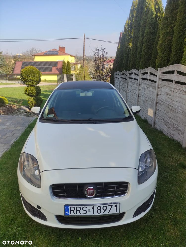 Fiat Croma 1.9 JTD Business - 1