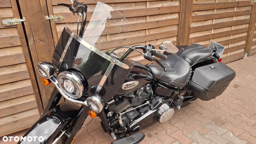 Harley-Davidson Softail Heritage Classic - 18