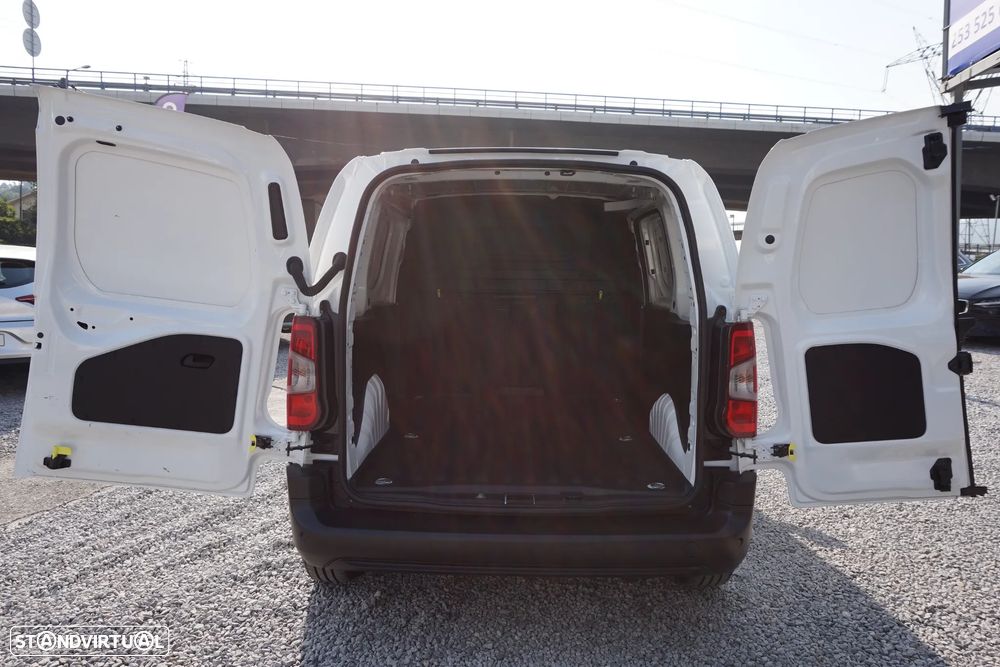 Opel Combo CDTI 102 Enjoy IVA dedutível - 11