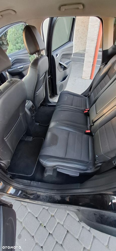 Ford Kuga 2.0 TDCi 4WD Titanium - 4
