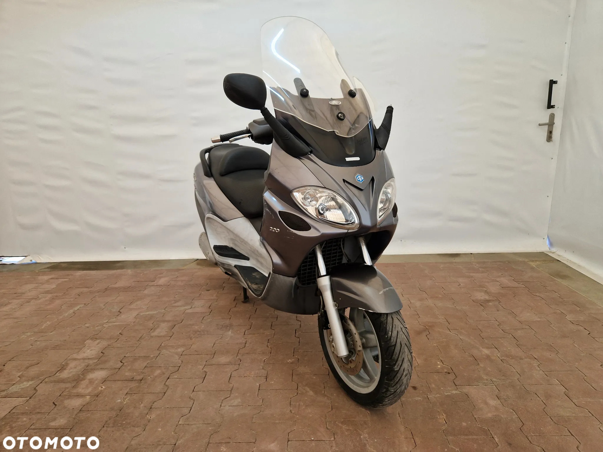 Piaggio X9 - 17