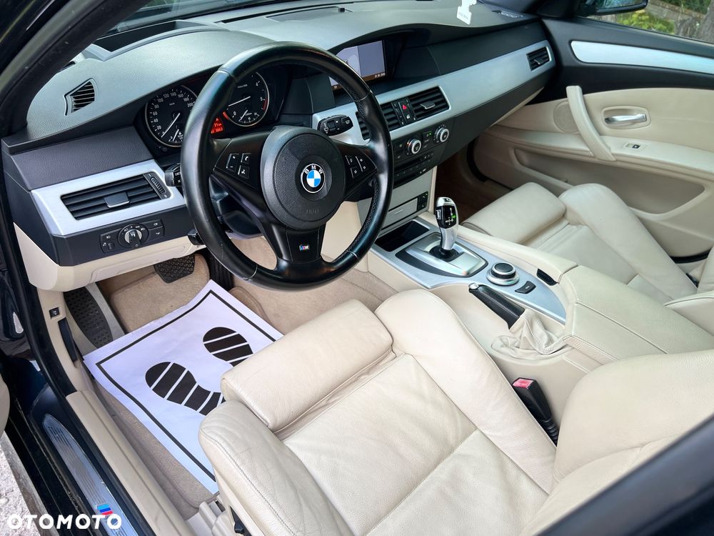 BMW Seria 5 530d xDrive - 16