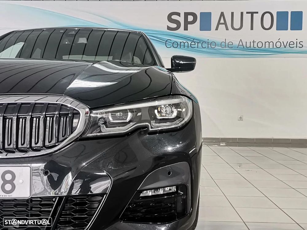 BMW 320 d Pack M Auto - 27