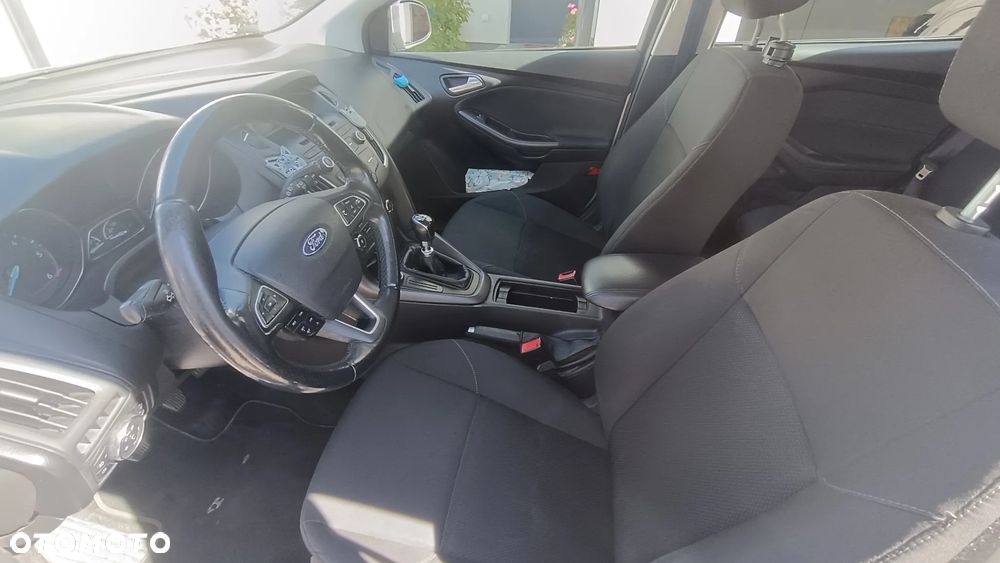 Ford Focus 1.5 TDCi Trend - 19