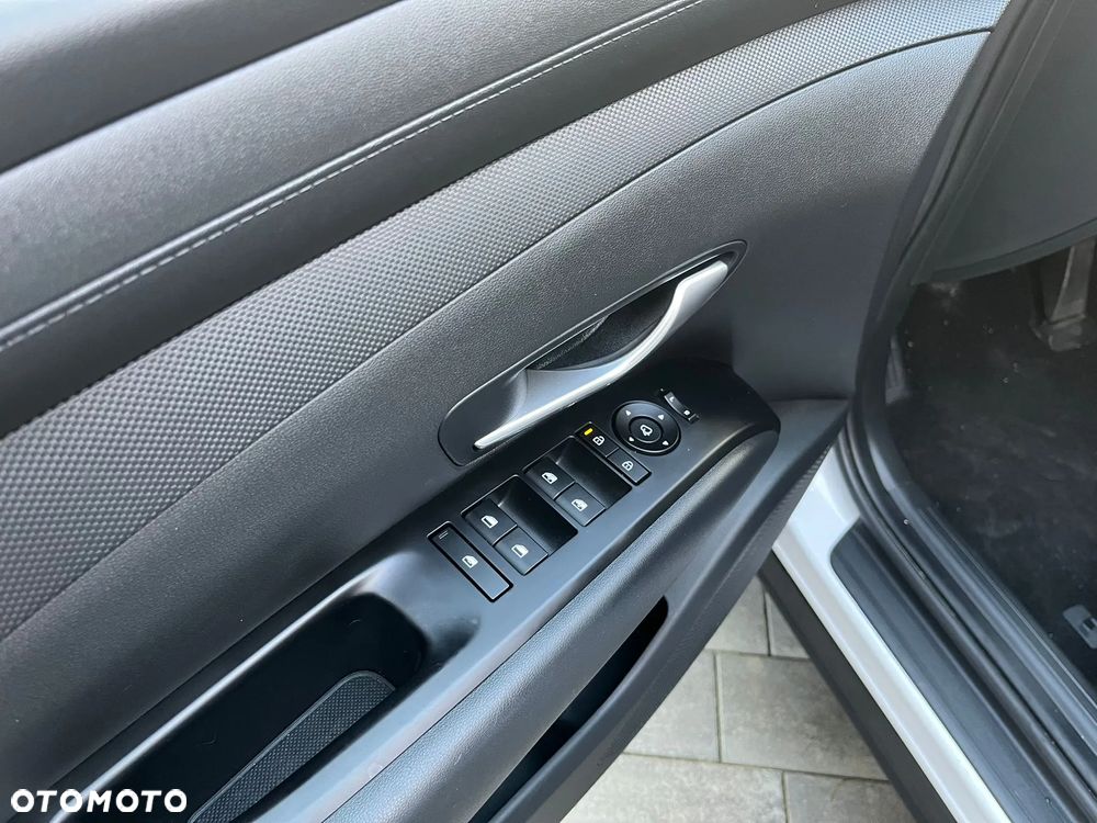 Hyundai Tucson 1.6 T-GDi HEV Smart 2WD - 18