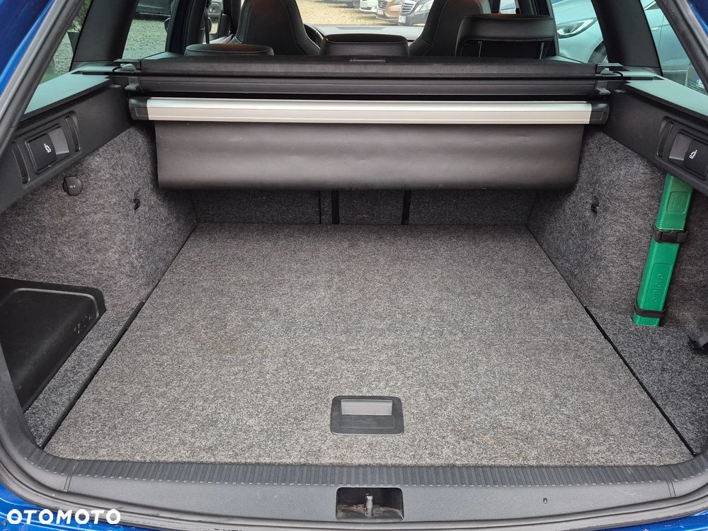 Skoda Octavia 2.0 TDI DSG RS - 29