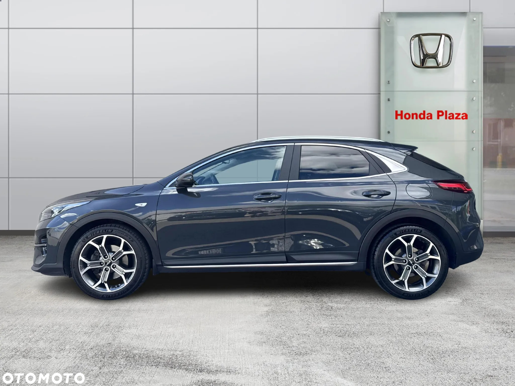 Kia XCeed 1.5 T-GDI M - 3