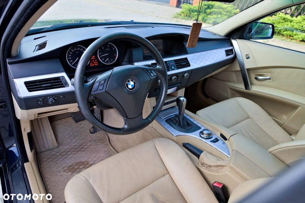 BMW Seria 5 - 16