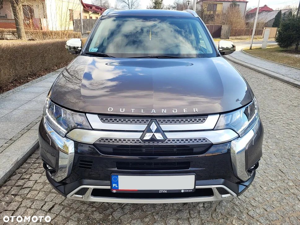 Mitsubishi Outlander 2.0 Intense + Navi 4WD CVT - 2
