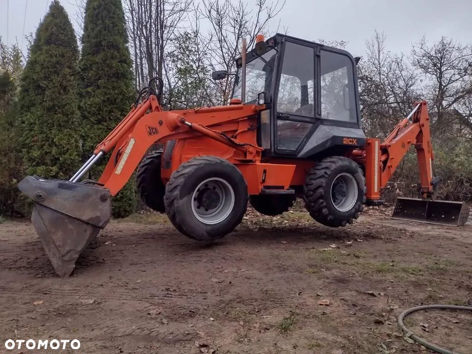 JCB 2CX - 1