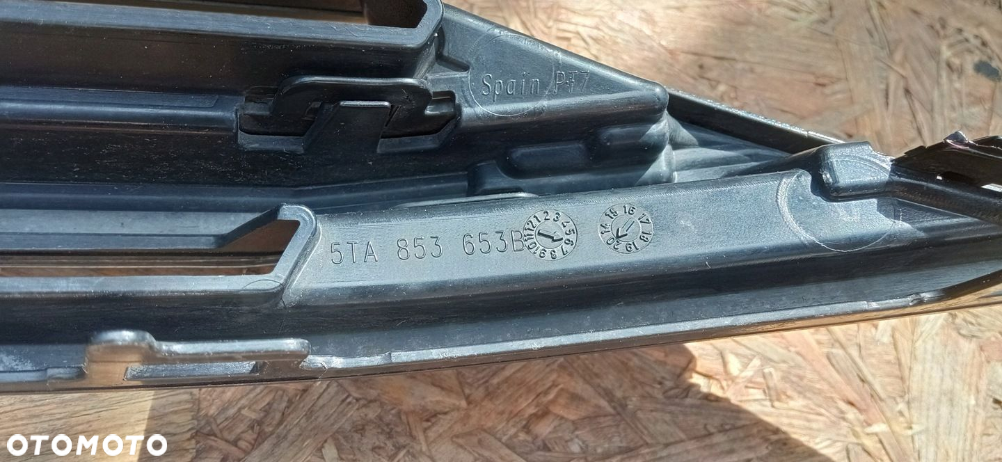 VOLKSWAGEN TOURAN II 5TA 15- ATRAPA KRATKA GRILL ZDERZAKA PRZÓD 5TA853653B - 10