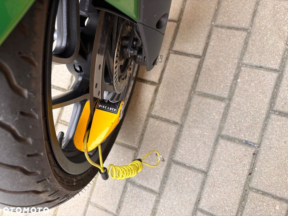 Bajaj Dominar 400 - 22