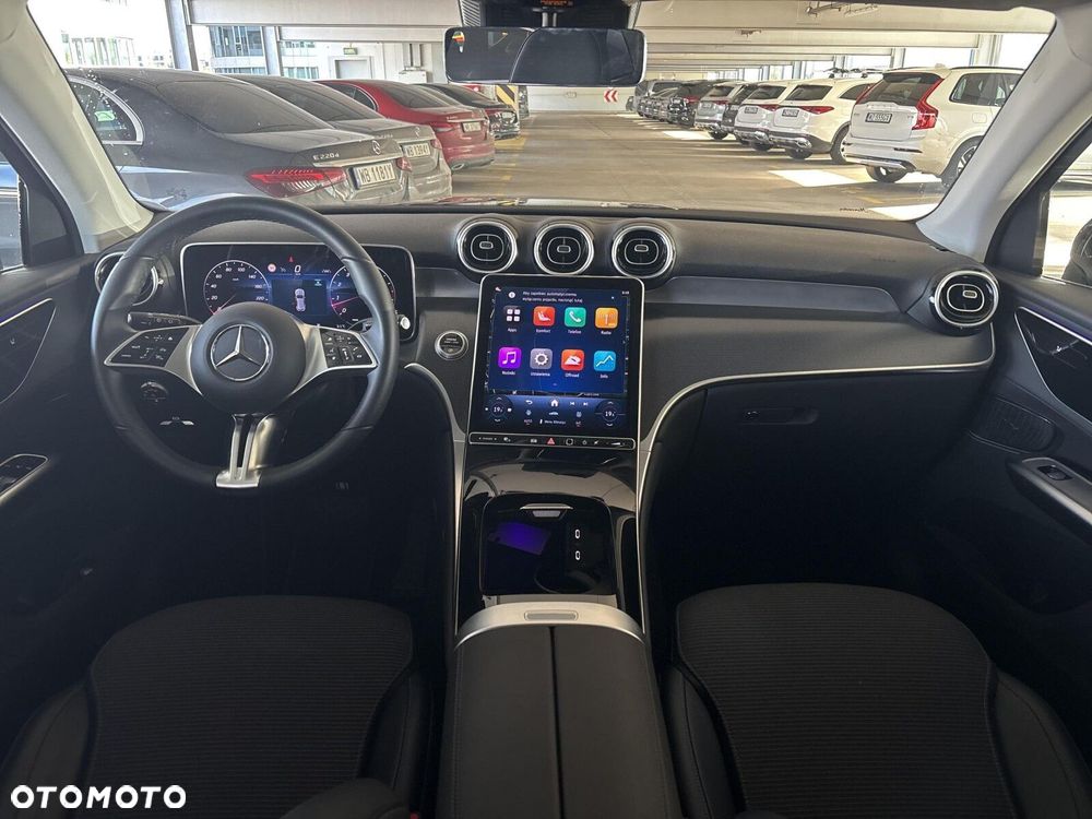 Mercedes-Benz GLC - 12