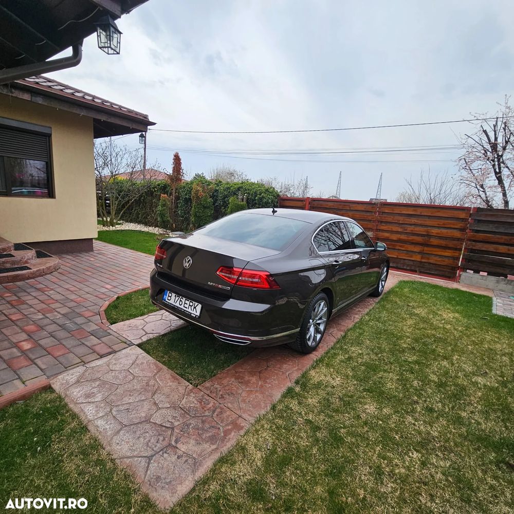 Volkswagen Passat Variant 2.0 TDI DSG 4Motion Highline - 4