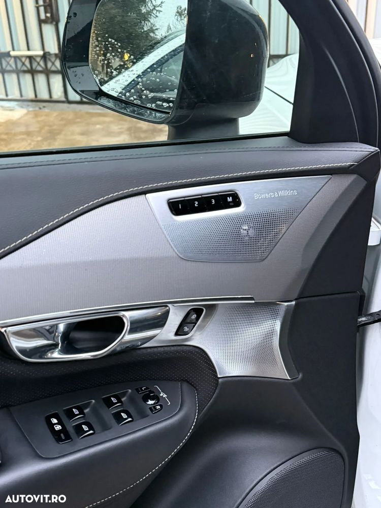 Volvo XC 90 Recharge T8 eAWD R-Design Expression - 11