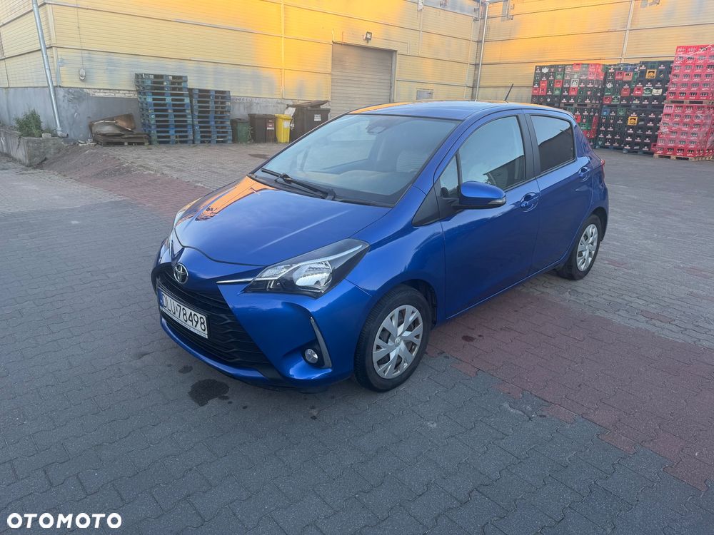 Toyota Yaris 1.5 Premium - 8