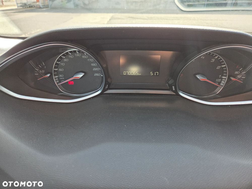 Peugeot 308 1.2 PureTech Allure Pack S&S - 5