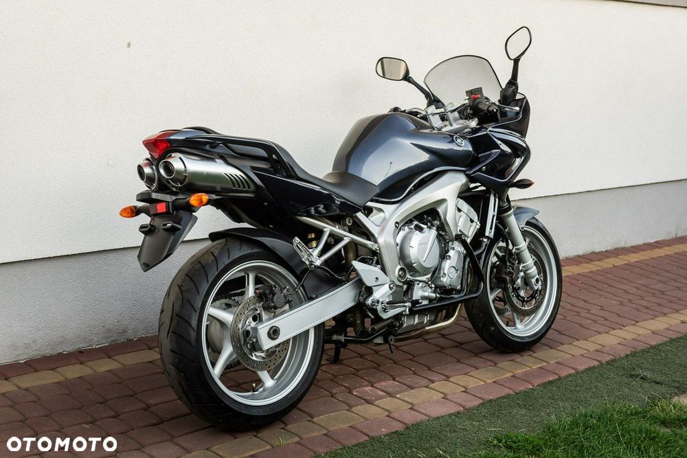 Yamaha FZ - 3