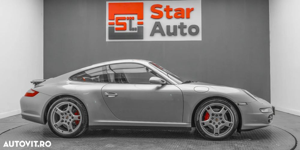 Porsche 911 Carrera 4 S - 11
