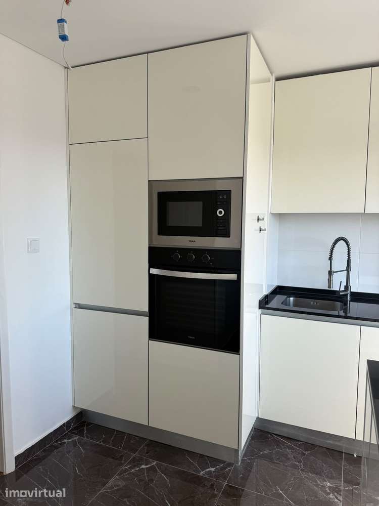 Apartamento T3 pronto a habitar, no Casal de São Brás. - Grande imagem: 3/14