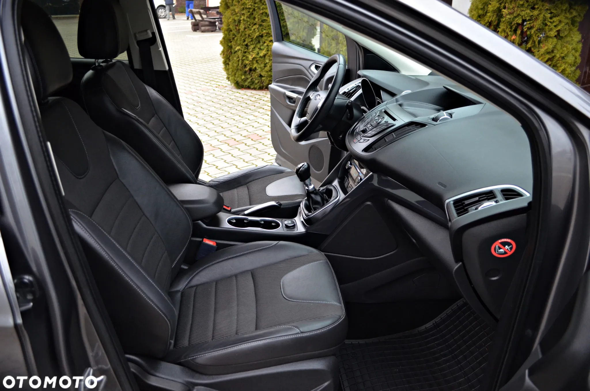 Ford Kuga 2.0 TDCi Titanium - 25