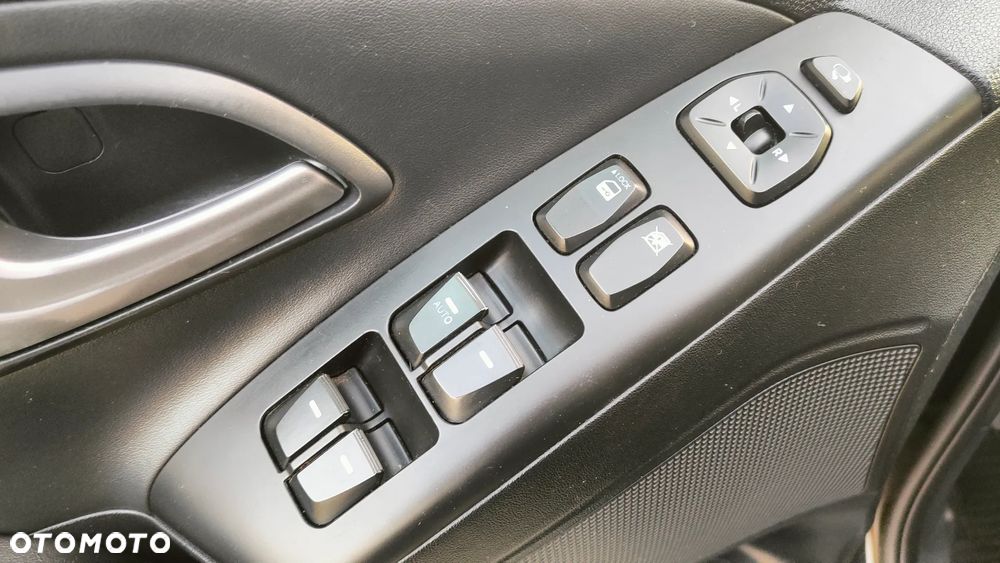 Hyundai ix35 blue 1.6 2WD Finale Gold - 29