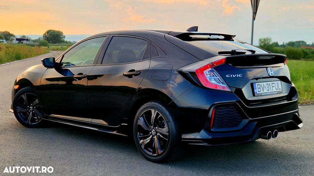 Honda Civic 1.5 VTEC Turbo Sport Plus - 4