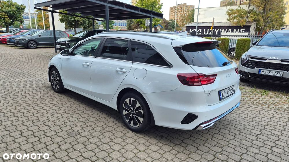 Kia Ceed 1.6 GDI PHEV L DCT - 4