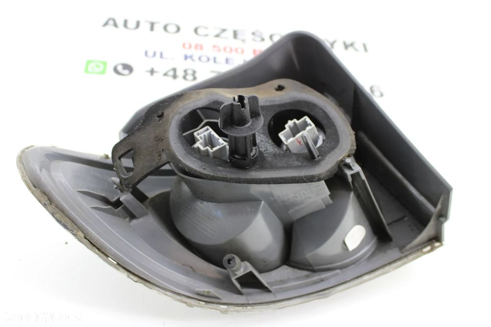 Mazda 2 Lama Prawa Tył w Błotnik - 7