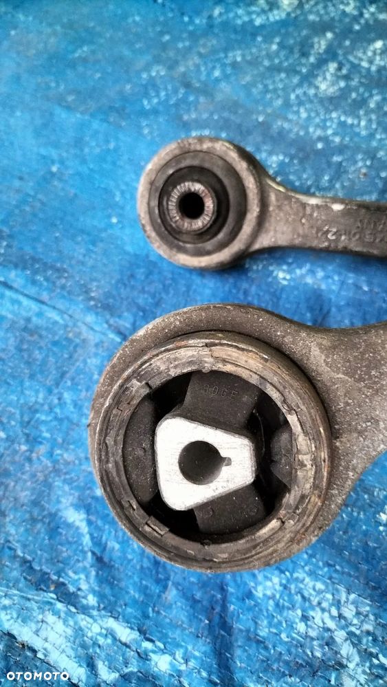 ZWROTNICA PIASTA WAHACZ WAHACZE CZUJNIK ABS ZAWIESZENIE LEWY PRAWY PRZÓD 6755835 6755836 BMW E65 - 5