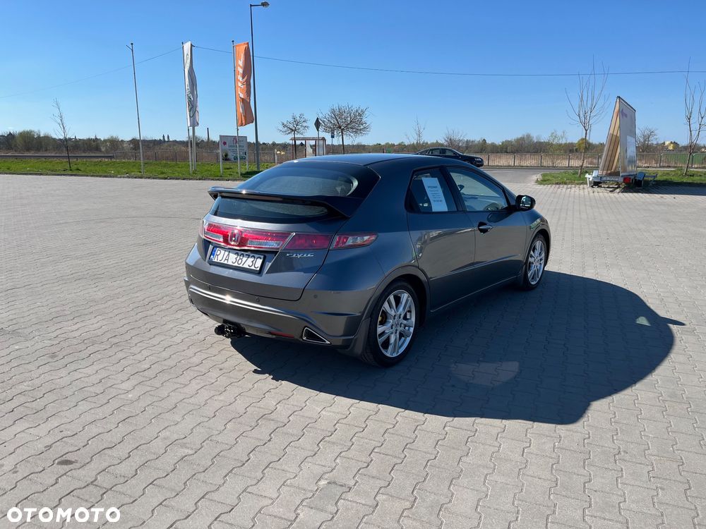 Honda Civic 1.8 Sport - 17