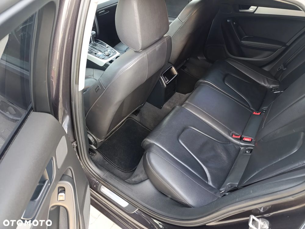 Audi A4 Avant 2.0 TDI DPF clean diesel multitronic Ambiente - 10