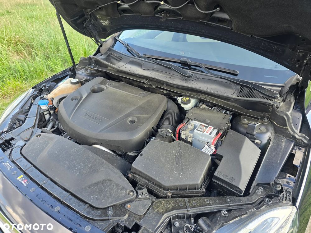 Volvo V40 D4 Geartronic Summum - 34